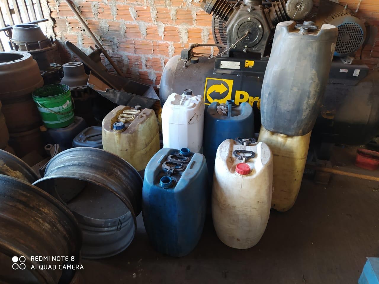 Três pessoas são presas por comércio irregular de combustíveis em Sarandi