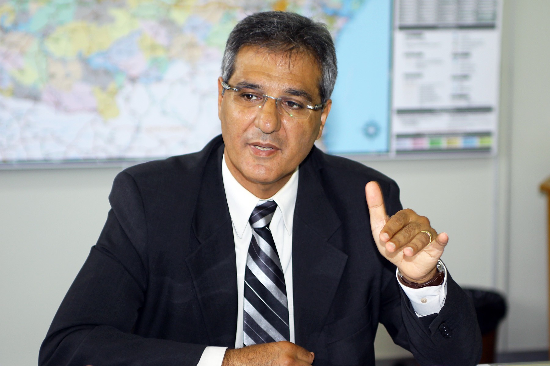 Governo do Paraná vai duplicar trecho da PR-317 com recursos do BID