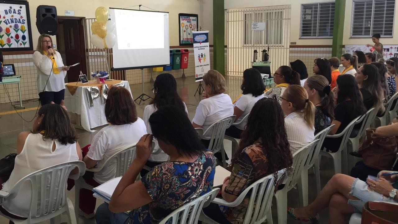 Educadores de Maringá são capacitados para combater violência