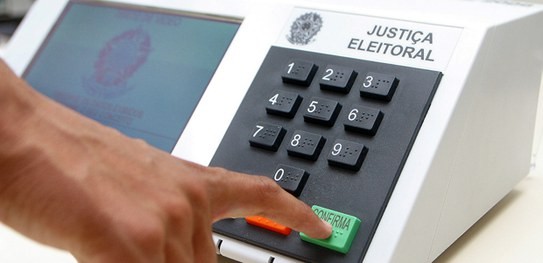 Em Maringá, 276 mil eleitores  vão às urnas nesse domingo