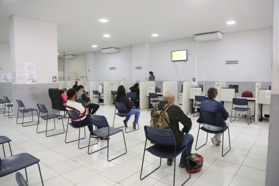 Agência do Trabalhador de Maringá oferece 648 vagas de emprego