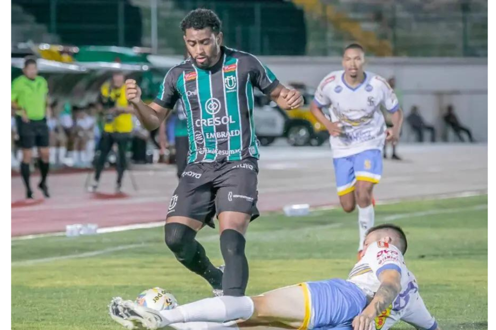 Maringá FC não joga bem, mas vence o lanterna do Paranaense no WD