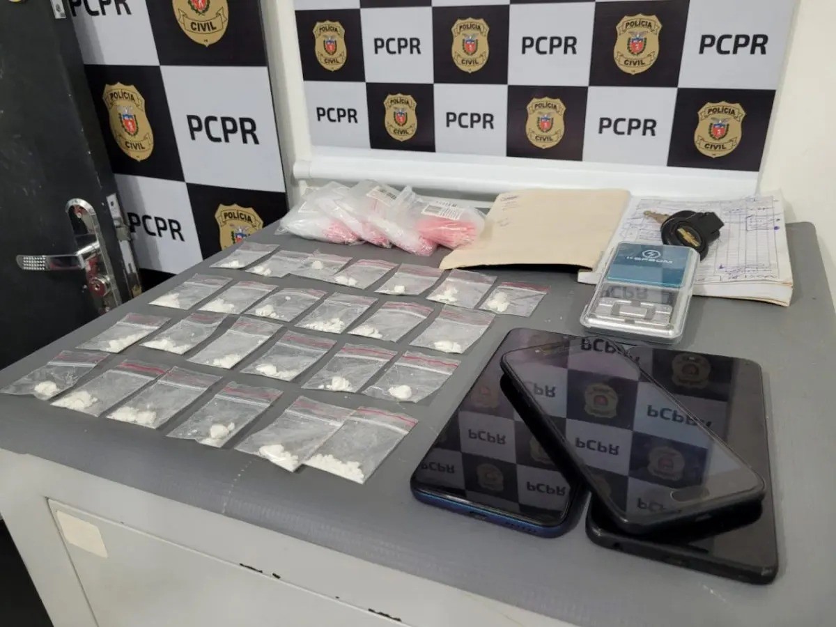 Polícia prende dupla suspeita de traficar drogas próximo a universidade em Maringá