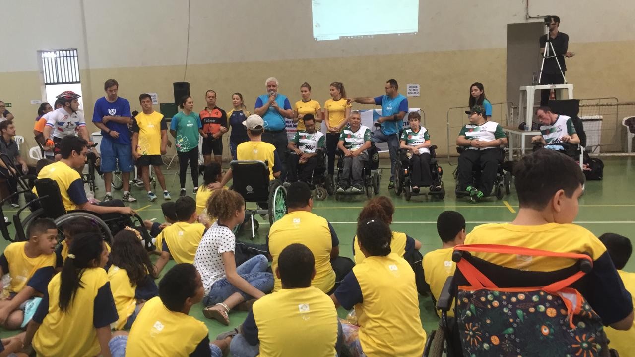 Festival Paralímpico reúne mais de 150 crianças em Maringá