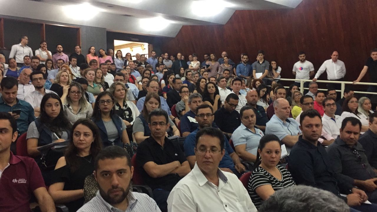 Palestra sobre ISS lota auditório