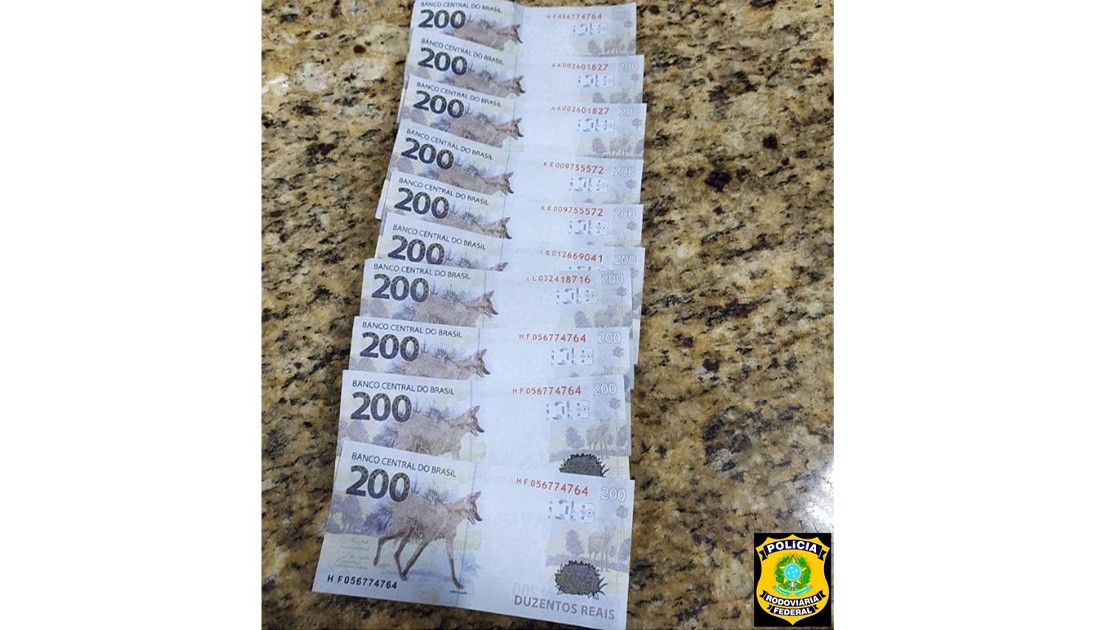 Três homens são presos em flagrante com cédulas falsas de R$ 200