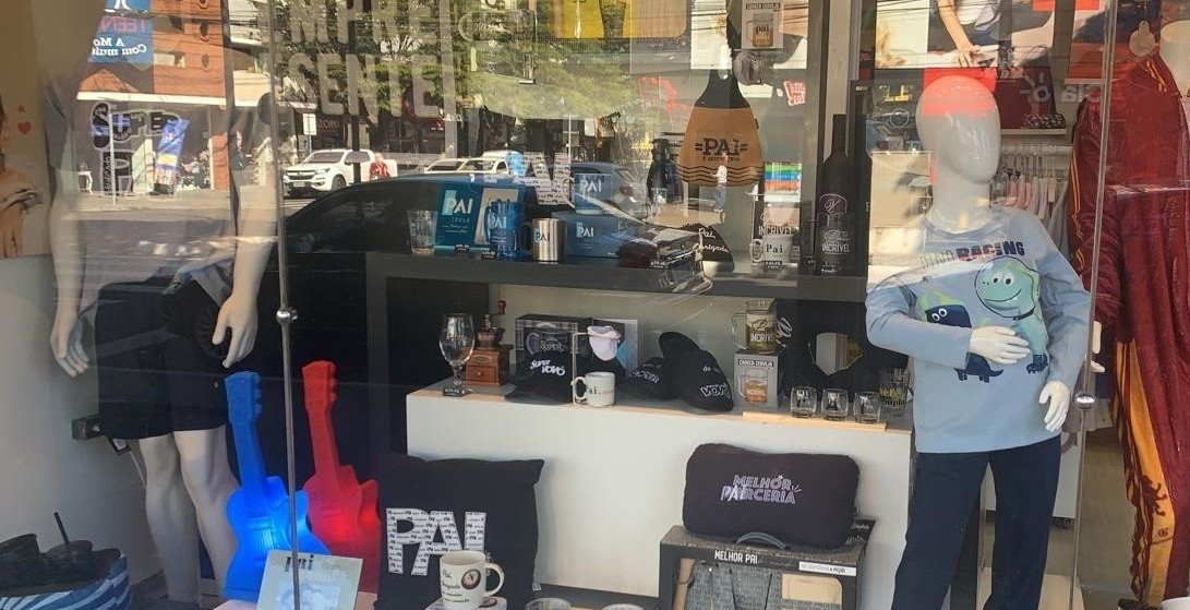 Comércio de Maringá funciona até 18h neste sábado, véspera do Dia dos Pais