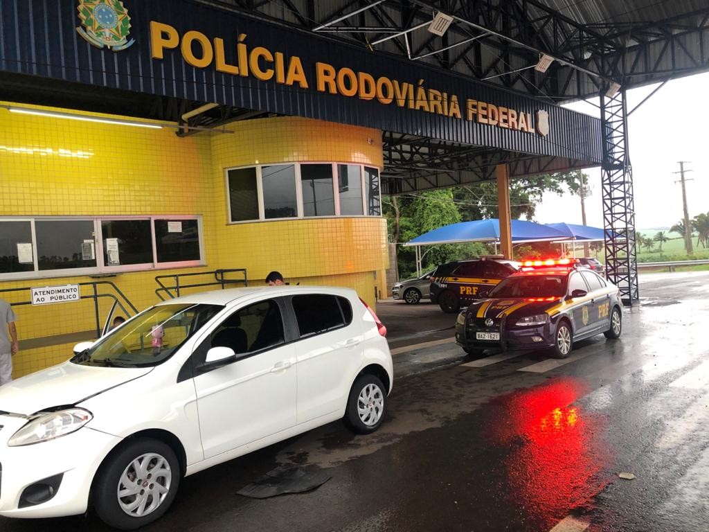 Carro com placas de Maringá é apreendido com quase R$ 345 mil em débitos