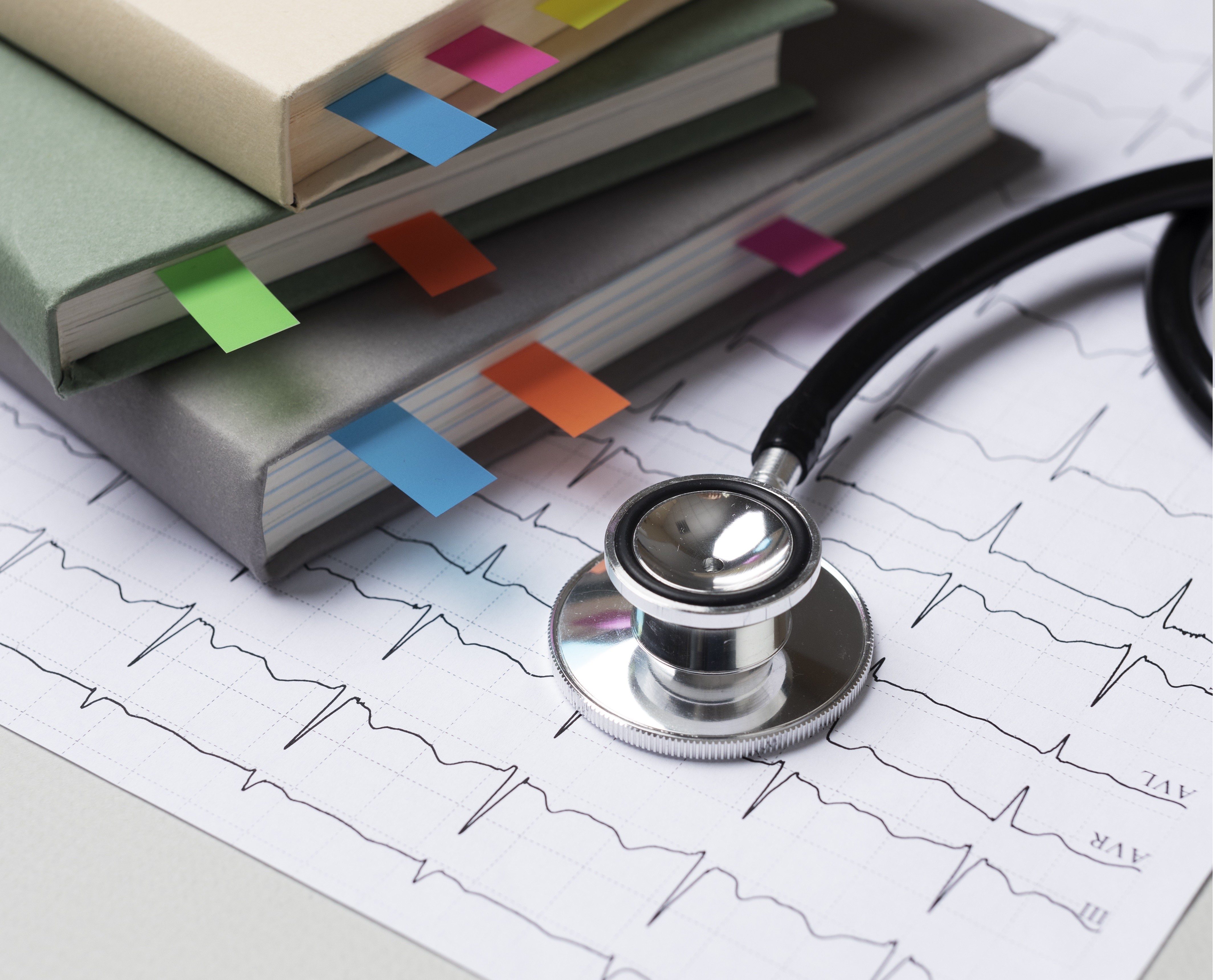 Procon notifica planos por negar atendimento por mensalidade atrasada