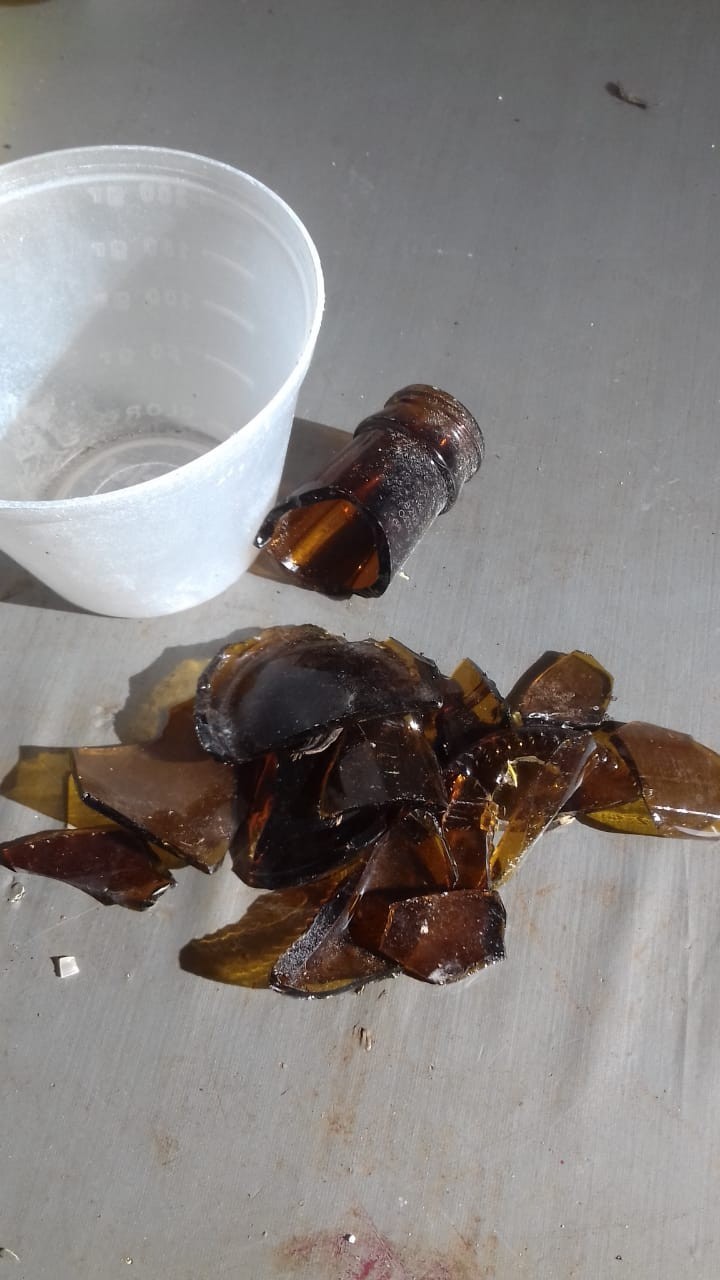 Crianças se cortam com cacos de vidro em piscina de Centro Esportivo