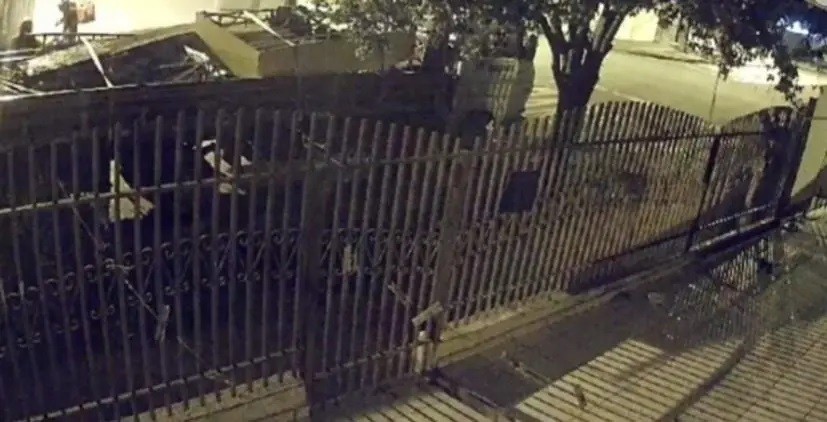 Homem é baleado e tem moto roubada em Maringá