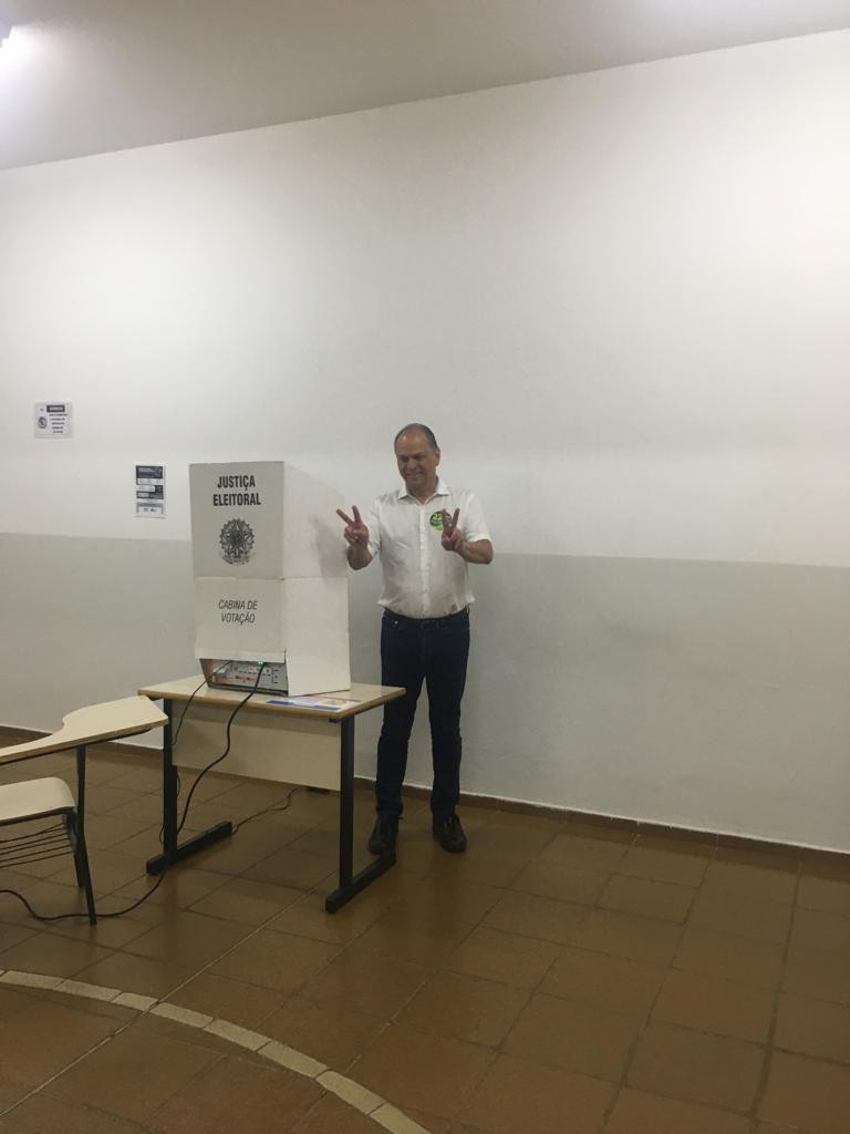 Ricardo Barros comenta pesquisas eleitorais no 2º turno