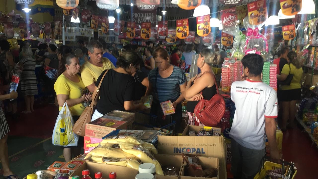 Venda de itens para fazer ovos de chocolate movimenta comércio local