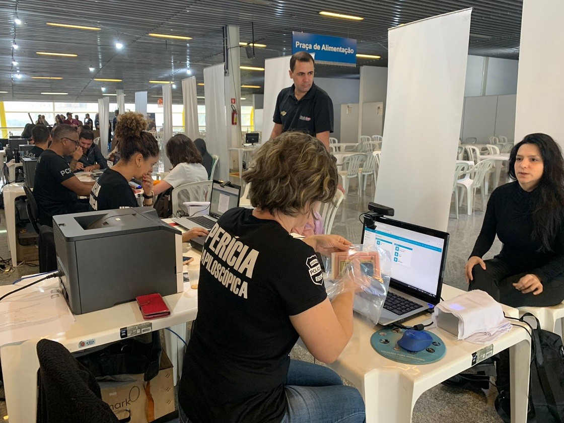 Maior procura no primeiro dia de atendimentos é por emissão de RG