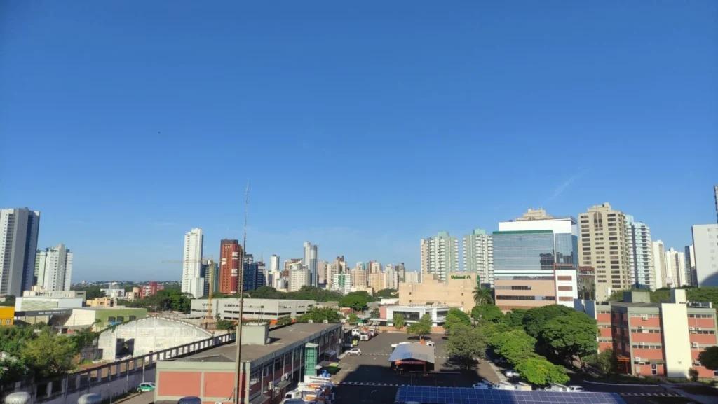 Dia será quente e de céu limpo neste sábado (22) em Maringá