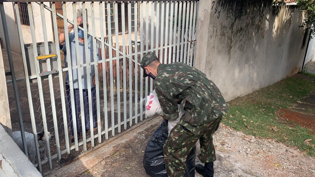 Provopar e Tiro de Guerra vão às ruas para arrecadar doações para a Campanha do Agasalho