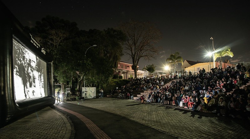Planaltina do Paraná terá cinema ao ar livre nessa sexta-feira (3)