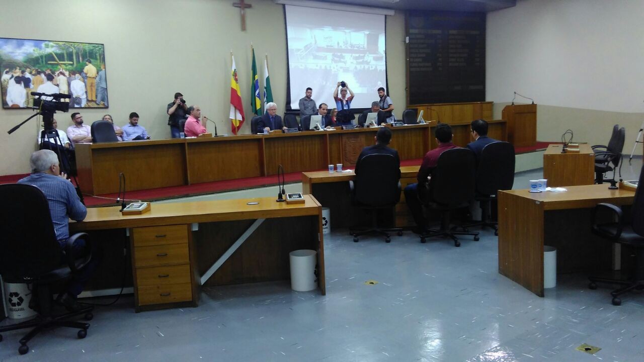 CP aprova continuidade de investigações contra vereador Homero Marchese (PV)