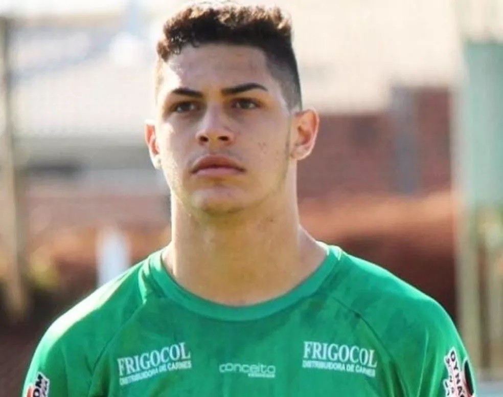 Ex-jogador da base do Maringá FC morre em acidente de moto