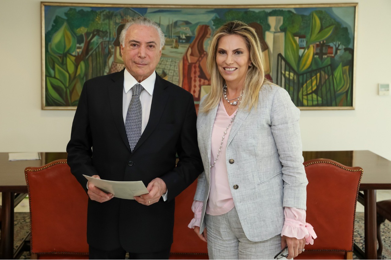 Governadora pede reabertura de licitação