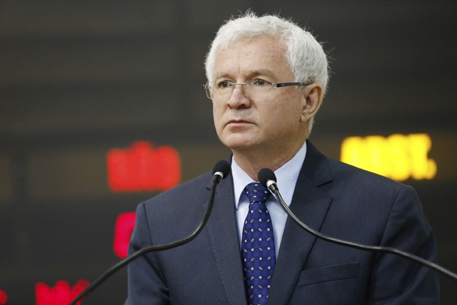 Projeto proíbe venda de narguilé para menores de 18 anos em Maringá