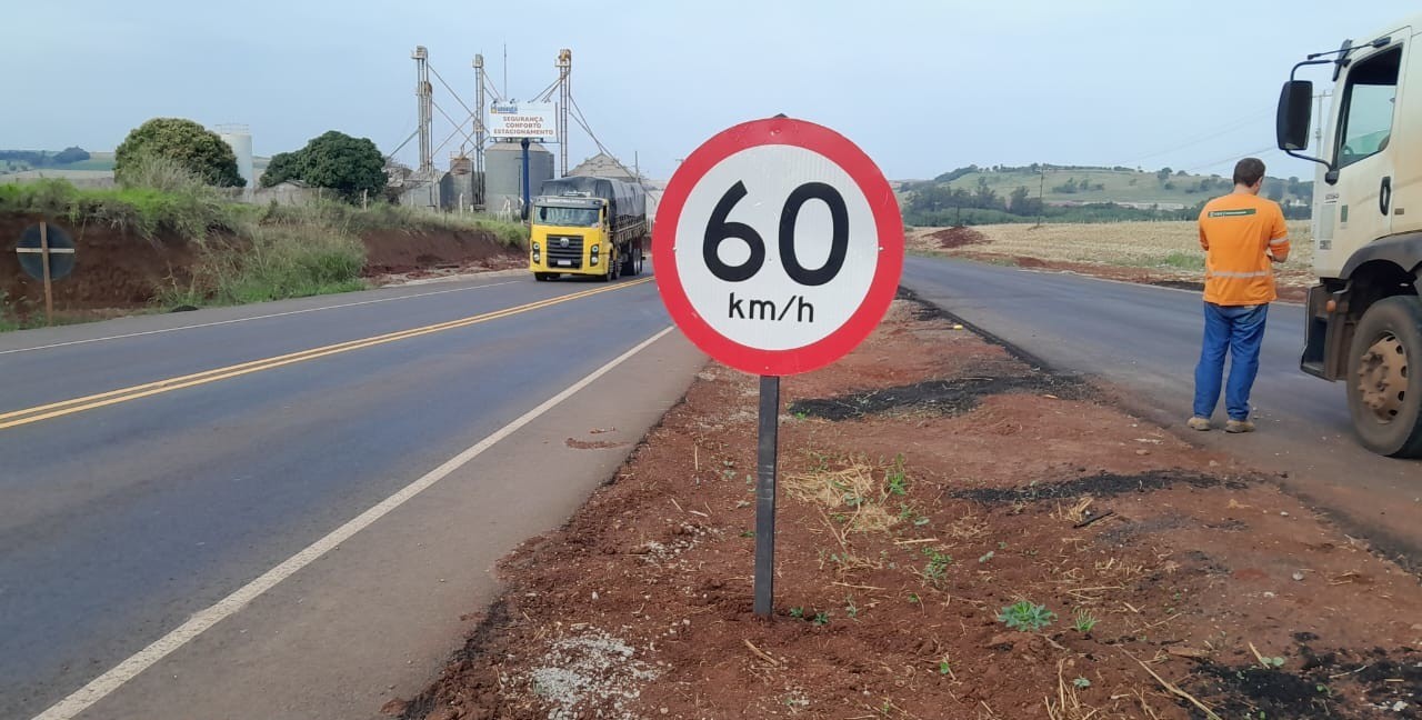 Fiscalização com radar na PR-317 registra mais de 300 infrações por excesso de velocidade