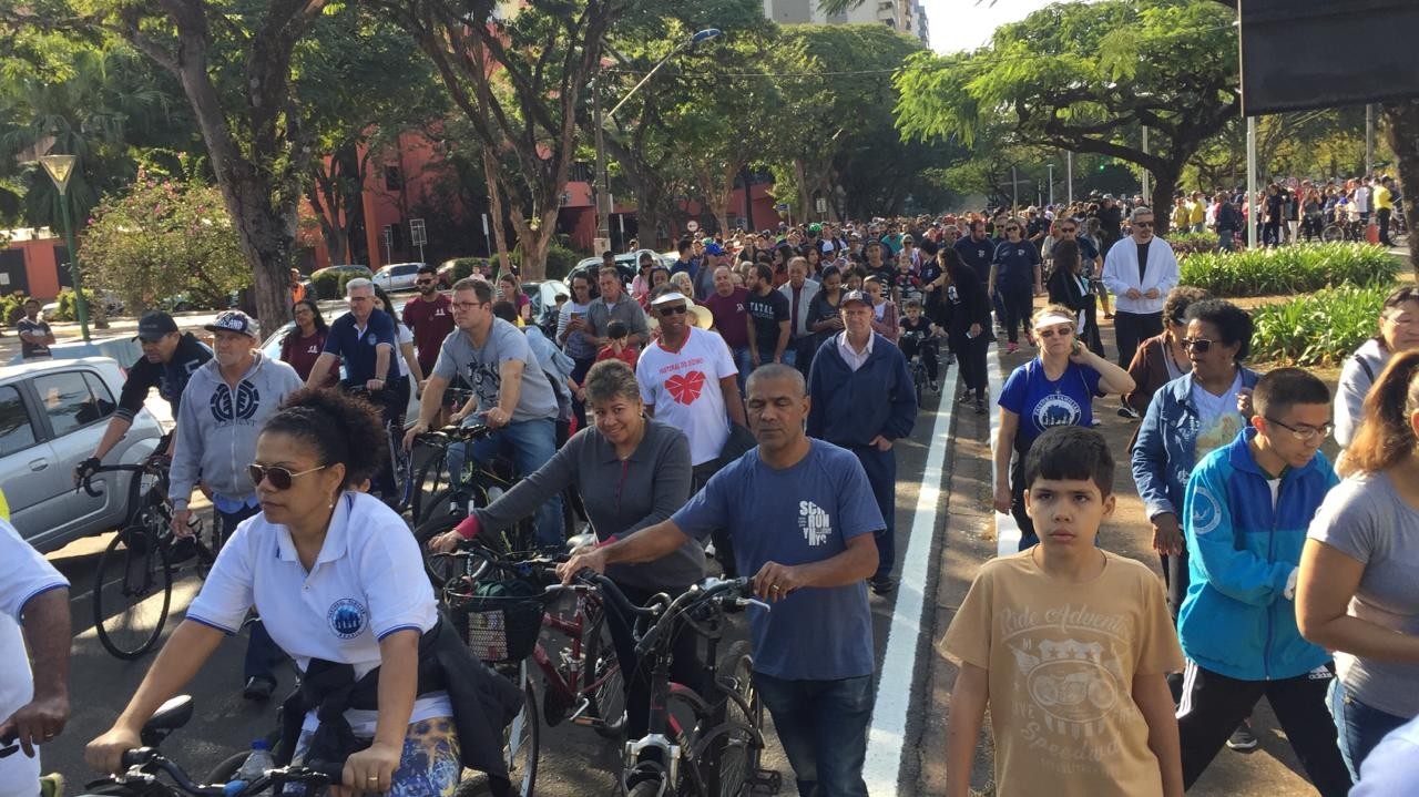 Passeio ciclístico e caminhada marcam o dia da padroeira de Maringá