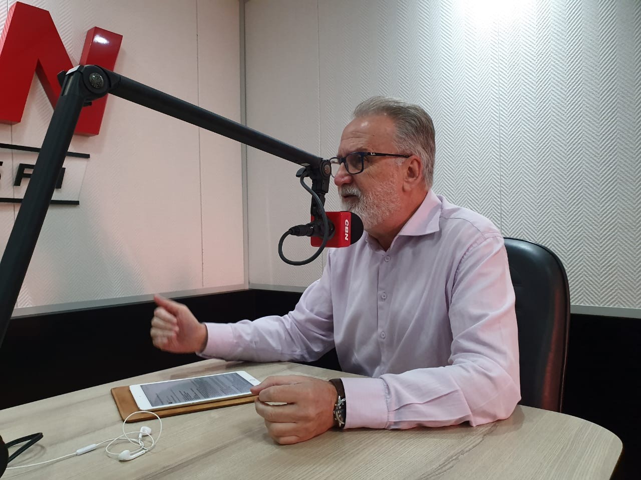 O Brasil frente ao espelho