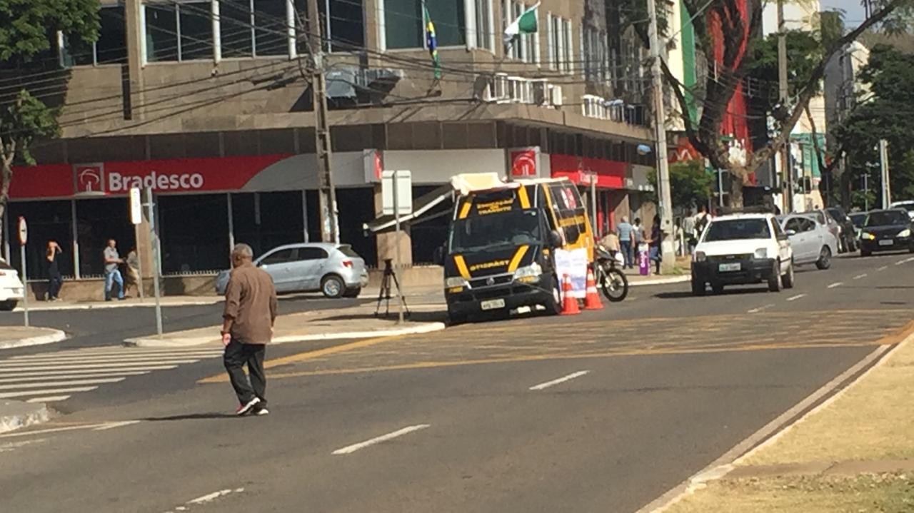 Dos nove pedestres que morreram atropelados em 2018 em Maringá, só um estava na faixa