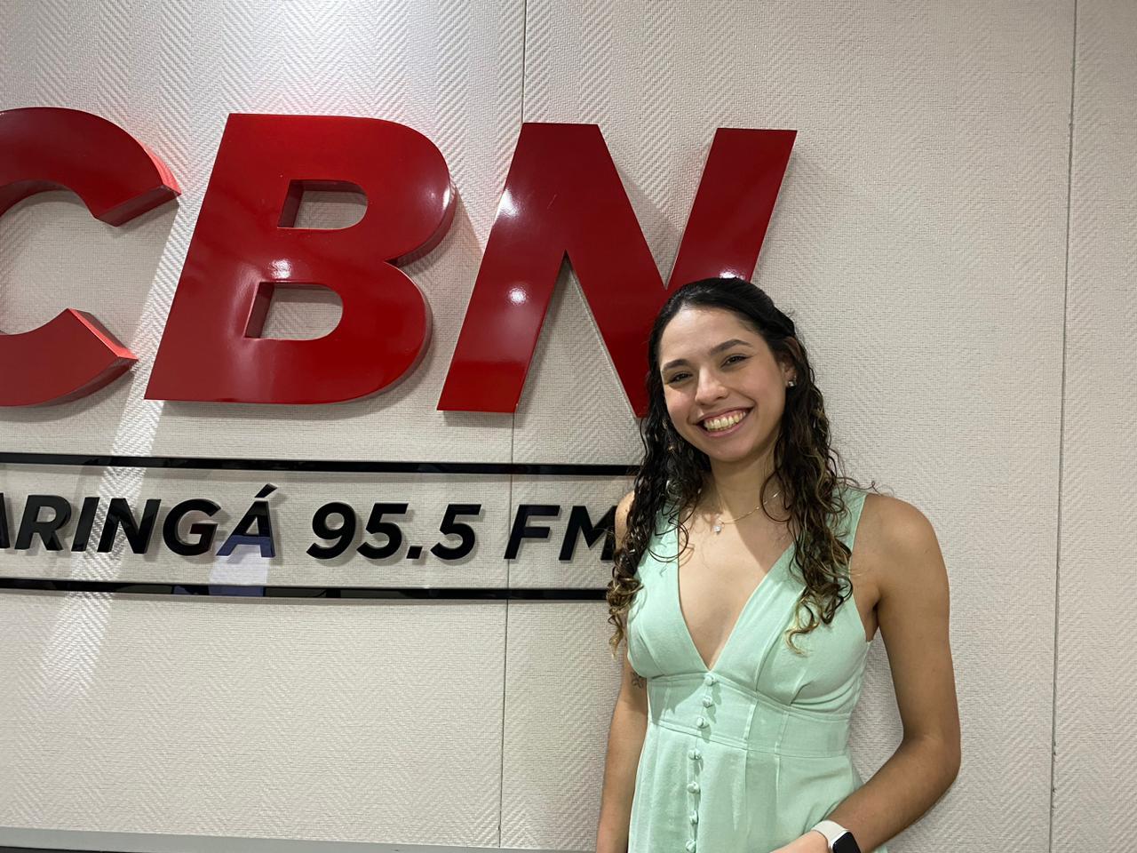 Jovens precisam participar das decisões políticas, diz deputada