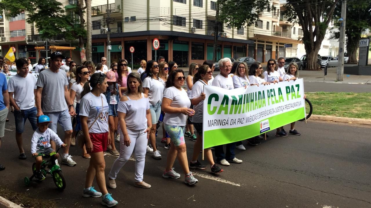 Caminhada pede a paz em Maringá