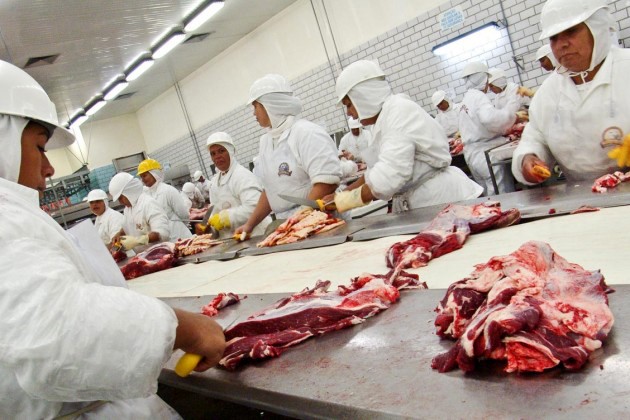 Ministério da Agricultura centraliza fiscalização de frigoríficos