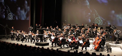 Orquestra Filarmônica Unicesumar apresenta espetáculo com temas de filmes