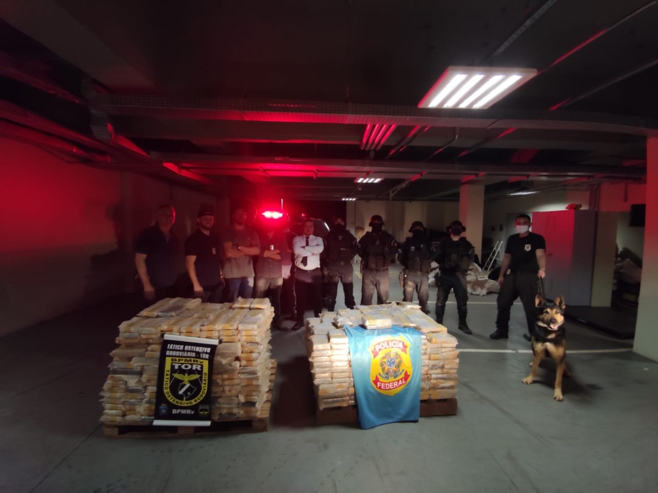 PF apreende uma tonelada de cocaína em Guaíra