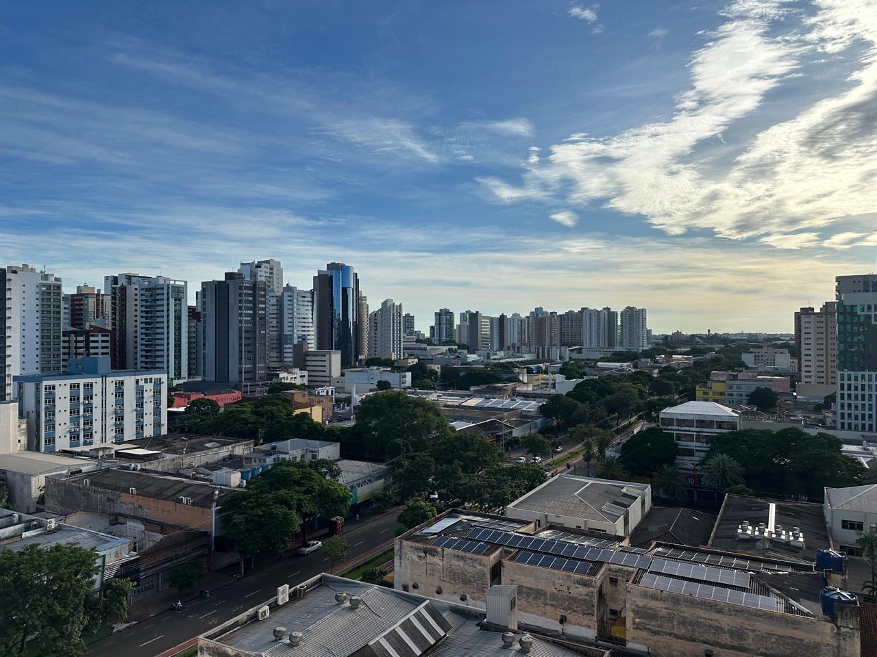Quinta-feira (23) segue com previsão de chuva em Maringá