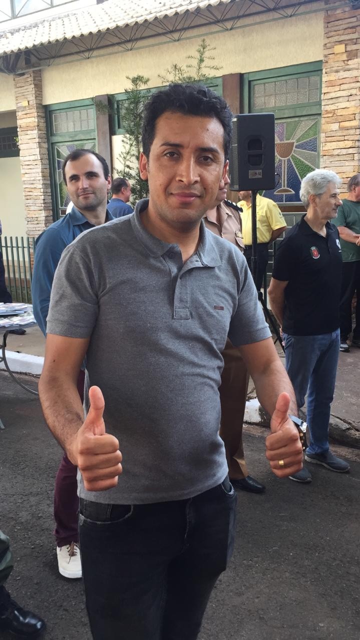 Deputado estadual soldado Adriano José participa da Expoingá