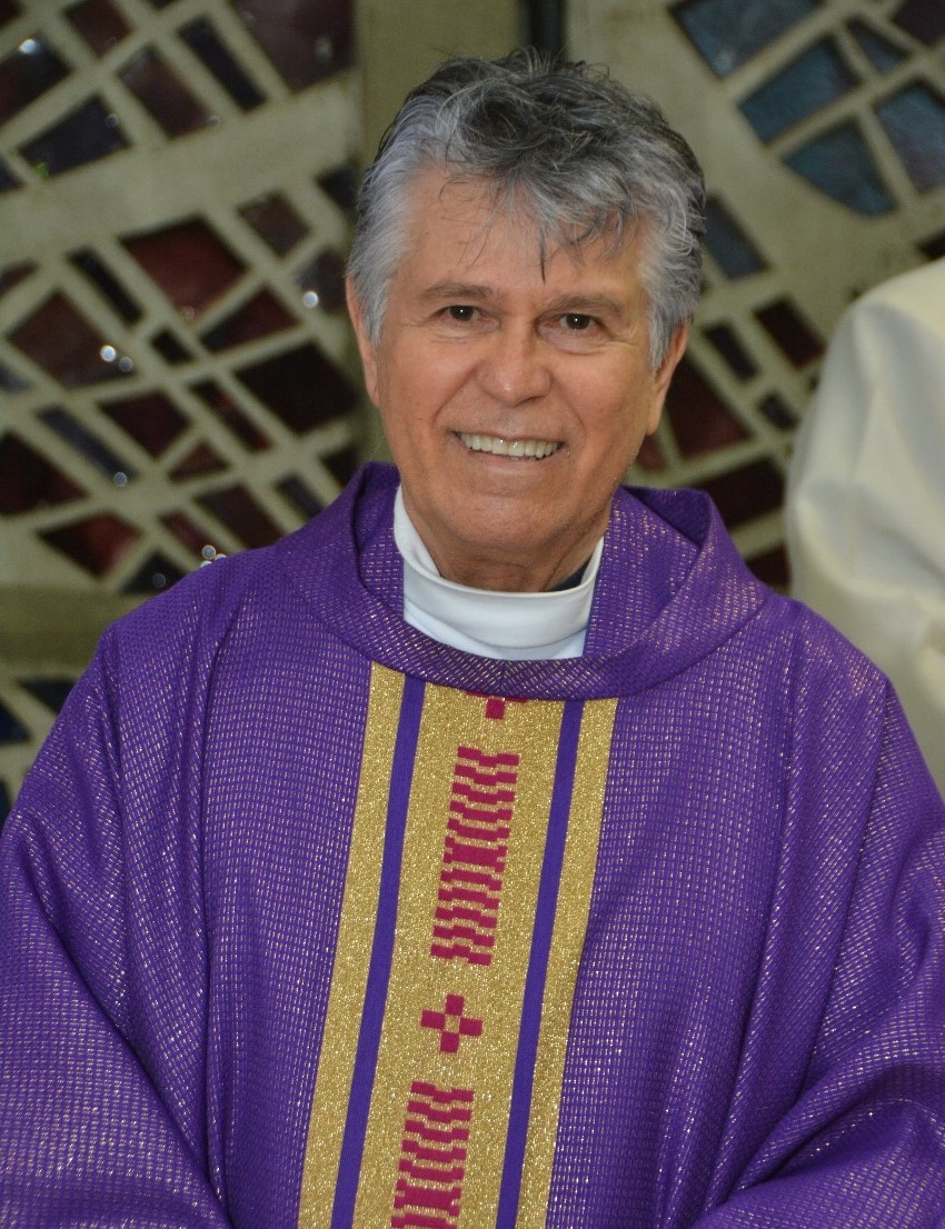 Morre em Maringá, monsenhor Antônio de Pádua Almeida, aos 79 anos