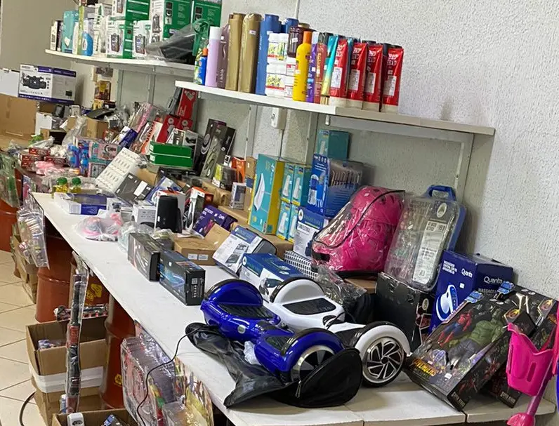 Entidade de Maringá realiza bazar com produtos apreendidos pela Receita Federal