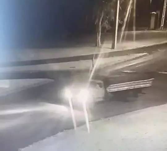 Usando baldes, ladrões levam 12 toneladas de soja de cooperativa de Maringá