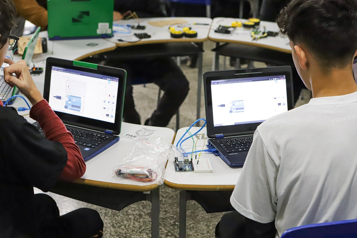 Ong prorroga inscrições e oferece 600 vagas para curso destinado a jovens paranaenses