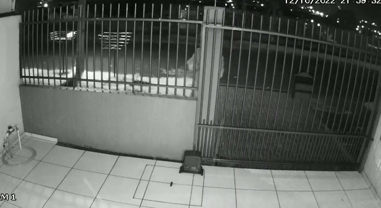 Polícia procura suspeito que invadiu casa de idosos e furtou joias em Maringá