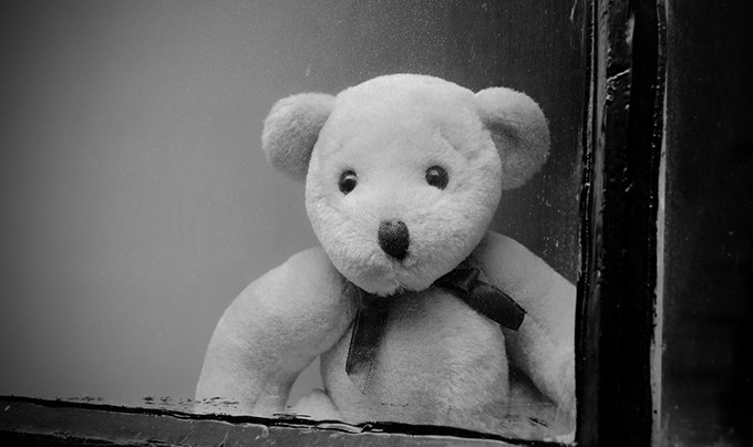 Mãe abandona filha de quatro anos, diz Conselho Tutelar