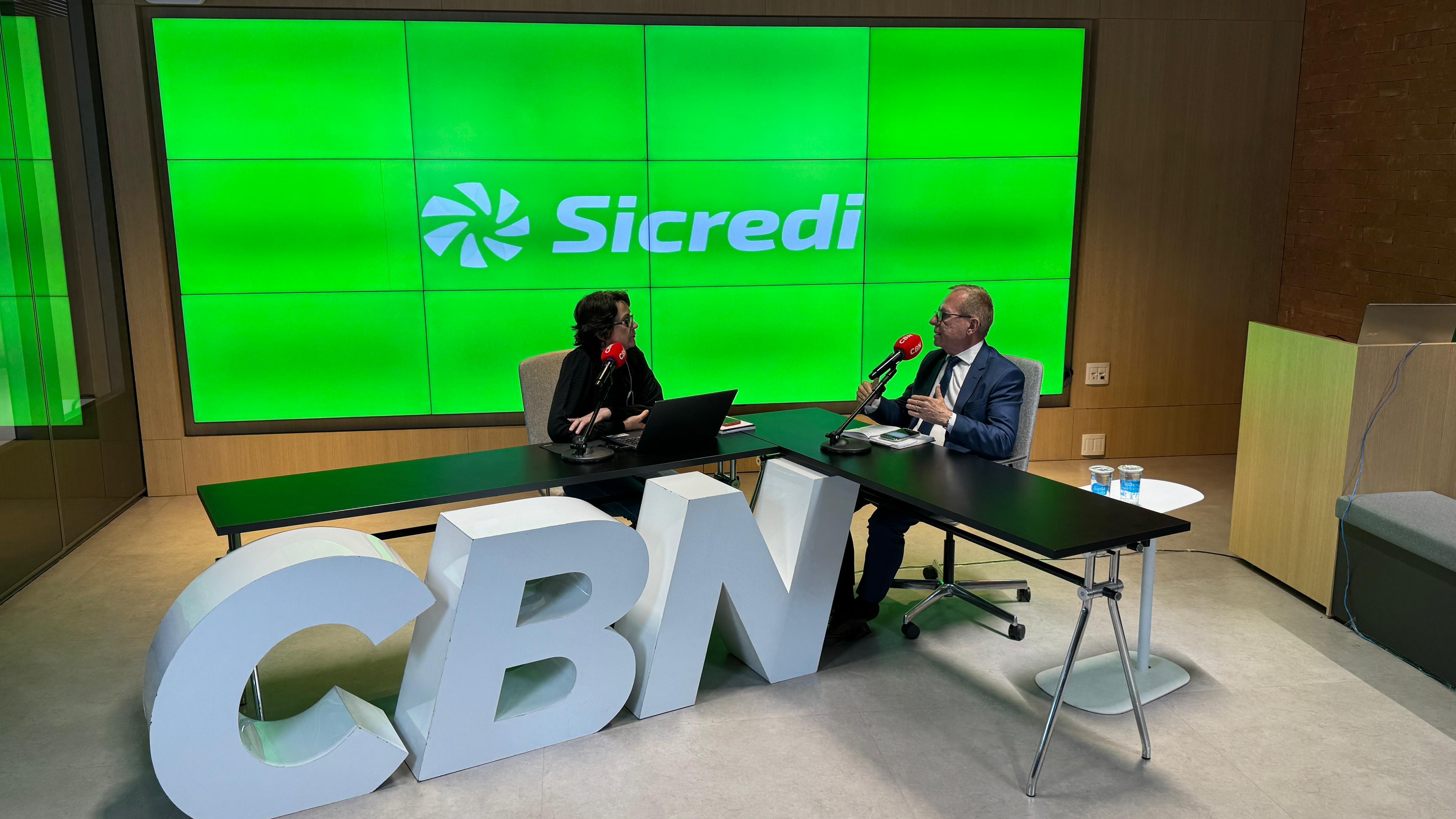 Legislação que trata de cooperativas é de 1971 no Brasil