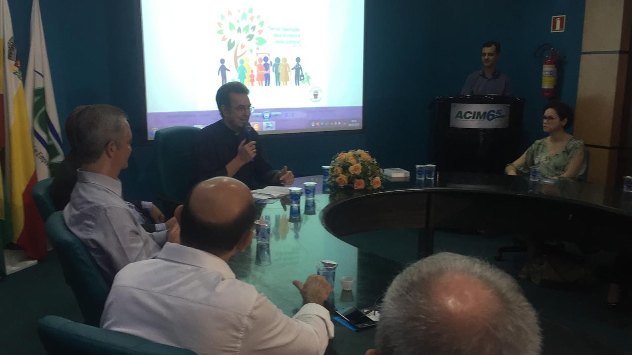 Campanha 2019 é lançada e gera polêmica