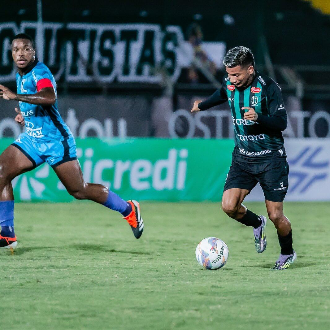Maringá FC ganha de 3 a 0 do Azuriz no WD