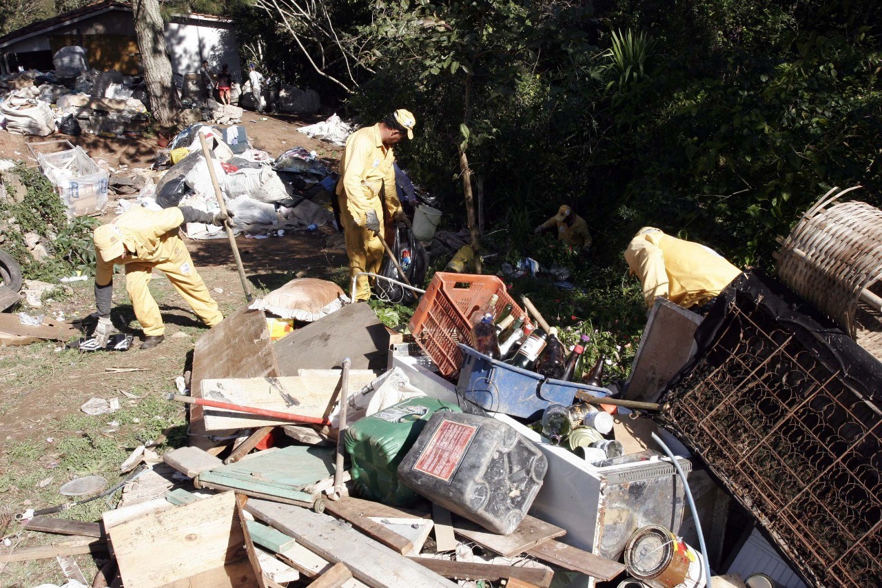 Descarte irregular de resíduos sólidos pode render multa de até R$ 50 milhões