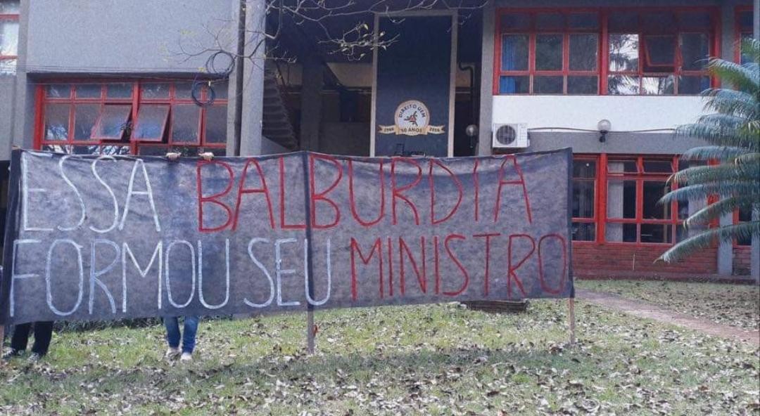 Estudantes da UEM se mobilizam para paralisação desta quarta (15)