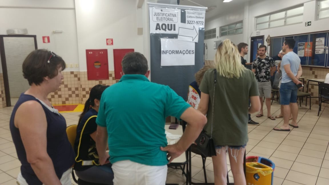 Quem não votar tem que justificar