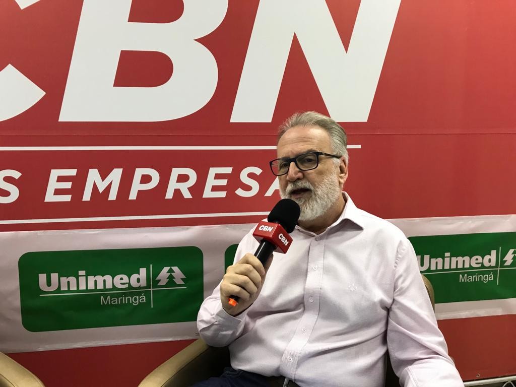 Câmara dos Deputados faz homenagem à UEM