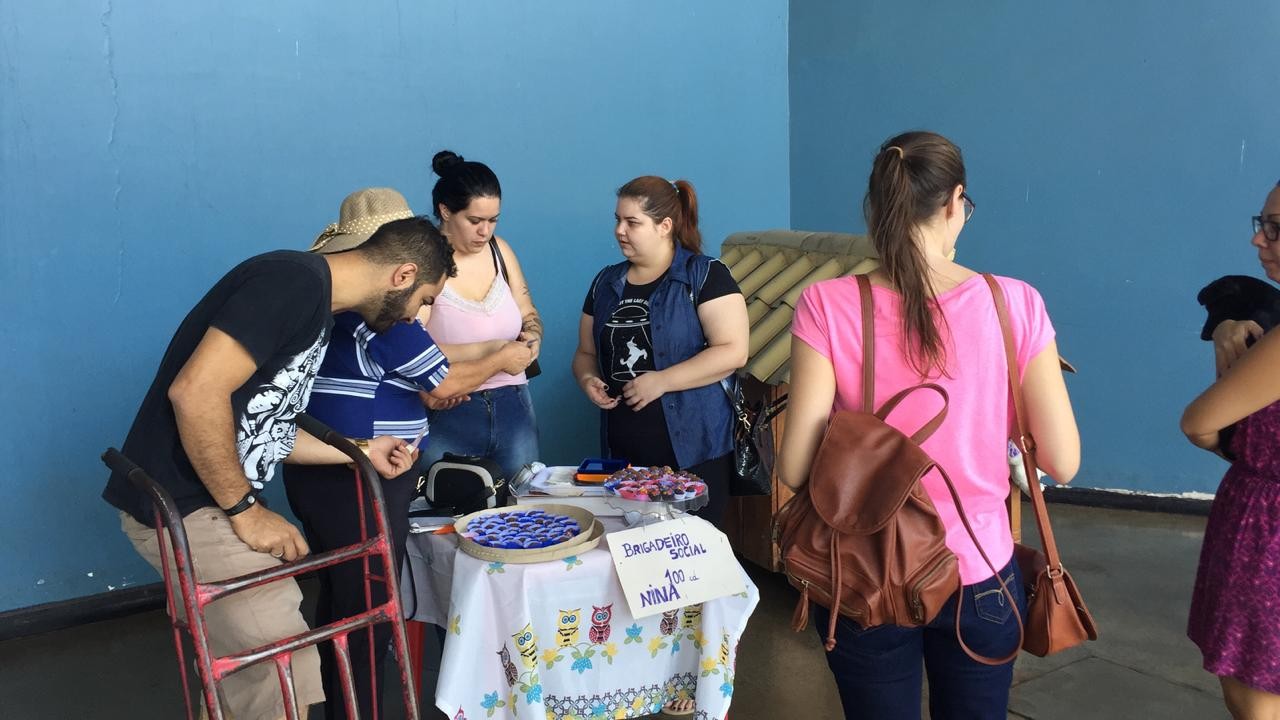 Por causa da cachorrinha Nina, sobra saudade e não falta solidariedade